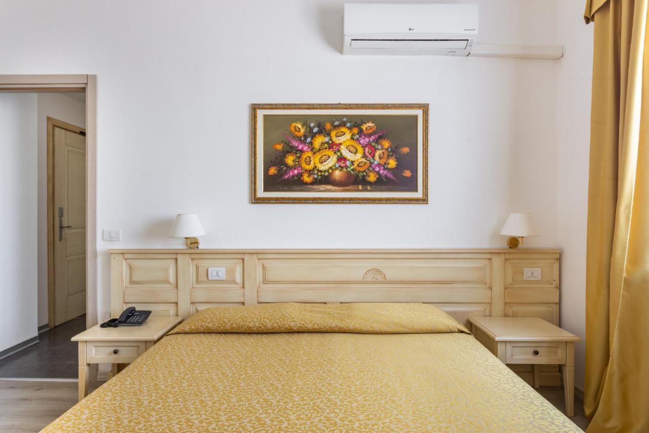 Rodia Inn Oristano Exteriör bild