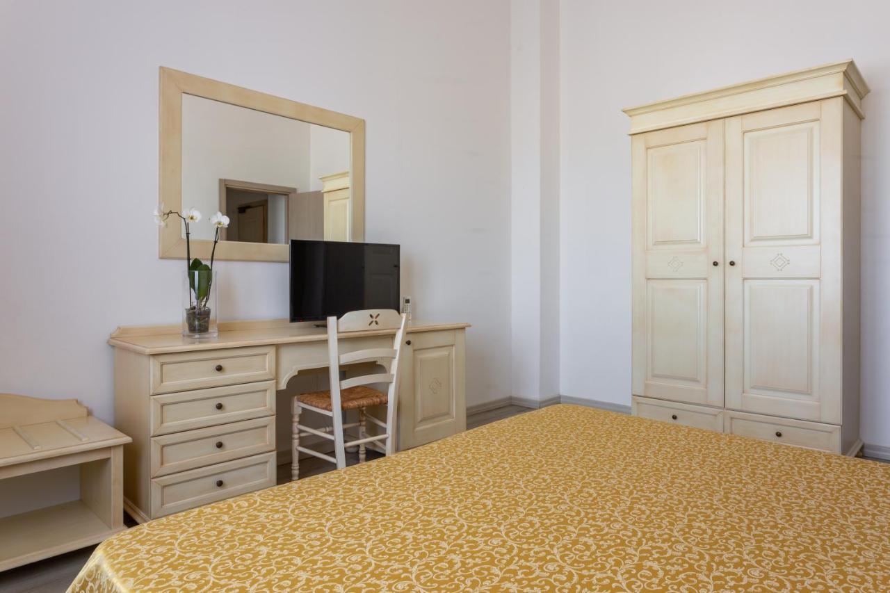 Rodia Inn Oristano Exteriör bild
