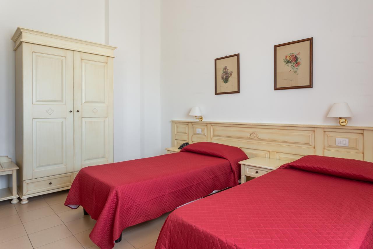 Rodia Inn Oristano Exteriör bild