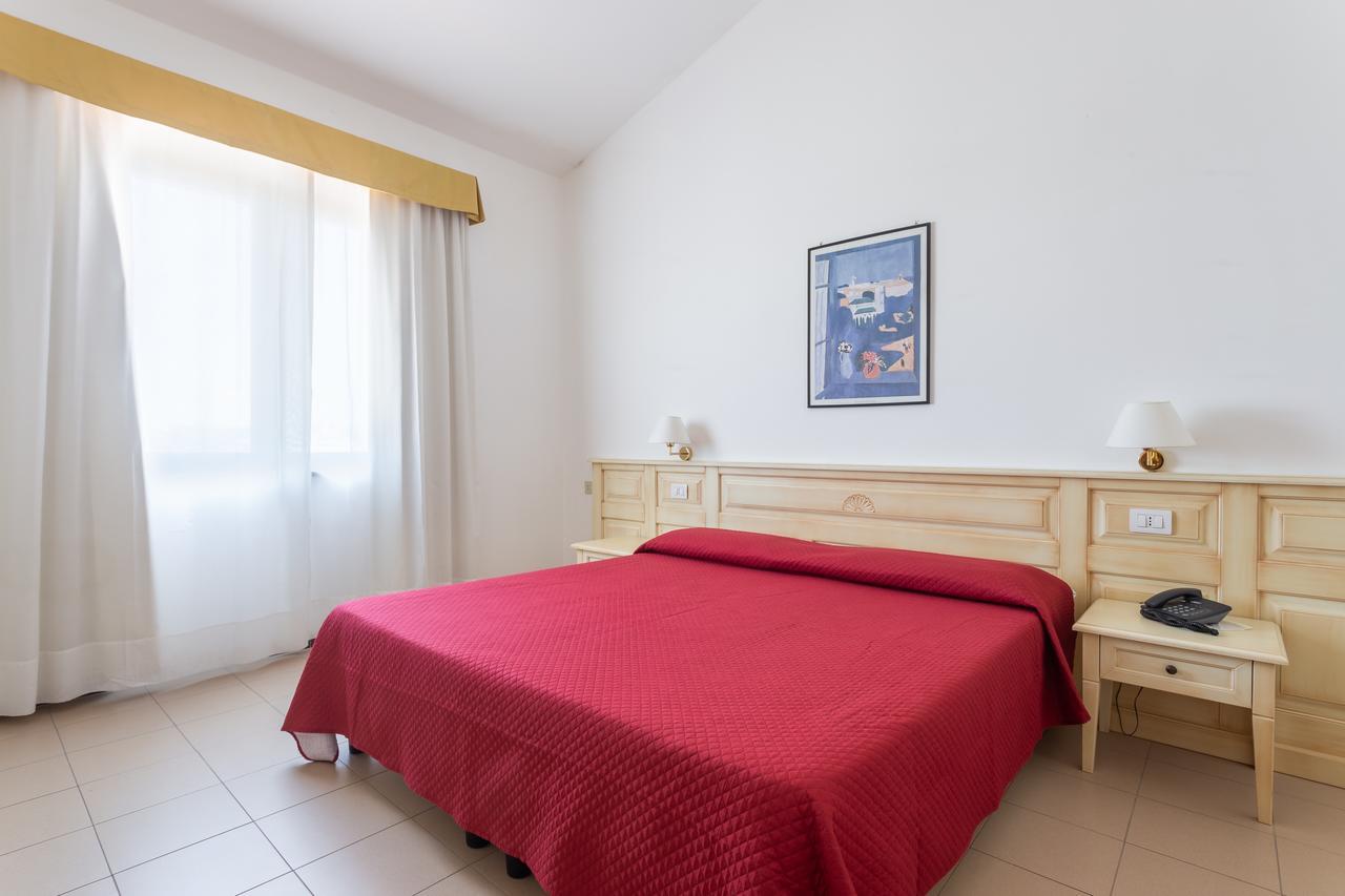 Rodia Inn Oristano Exteriör bild