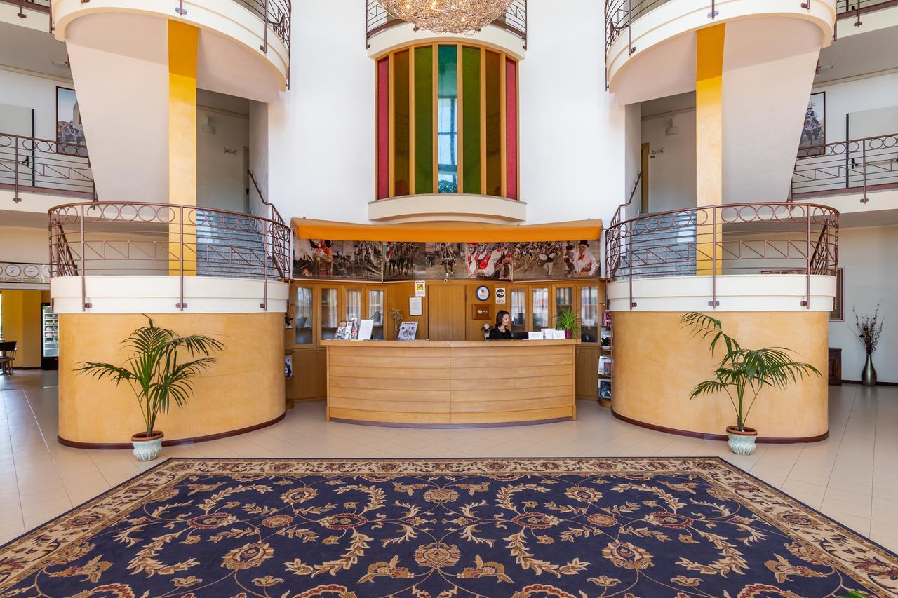 Rodia Inn Oristano Exteriör bild