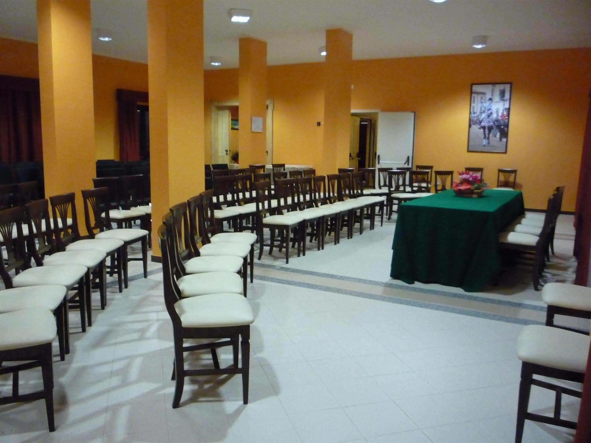 Rodia Inn Oristano Exteriör bild